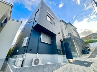 Hideout Yokohama【1階】の外観