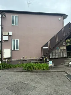 ヴィラ・カメリア【2階】の外観