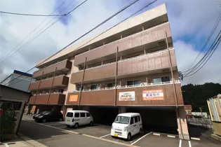 ビエナ岡本の画像