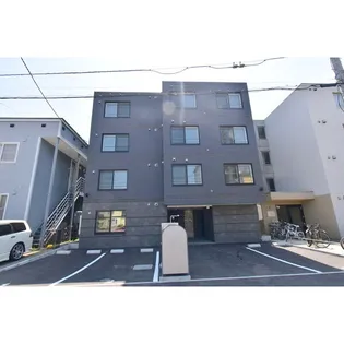 ラグジースペース栄通10【3階】の外観