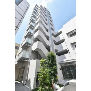 東京都新宿区余丁町【マンション】の外観