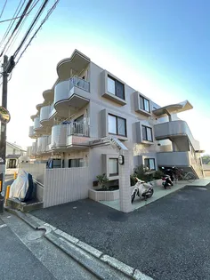 ルーセントヒルズ【3階】の外観