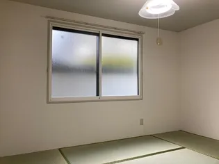 ヴィレッジ花みずきIIA【1階】の内装