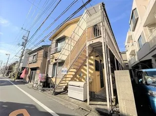 ファミールカズ【2階】の外観