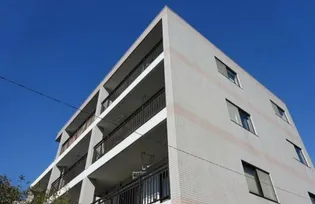 シャングリラ代々木【3階】の外観