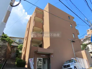 セントポリア泉【5階】の外観