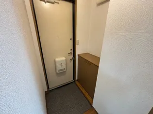 ハイムグランシャリオ内山 B棟【2階】の玄関