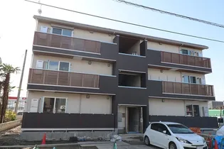 新潟県上越市鴨島1【アパート】の外観