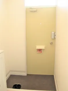 ハイツグロリア【2階】の玄関