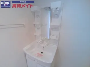 T・H NOVA【1階】の内装