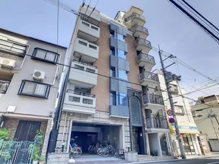リトルハウス中央の画像