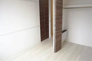 ロイヤルサン B棟【2階】の内装