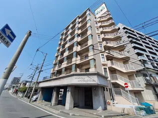 オリエンタル三萩野公園【4階】の外観