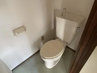 マルヨシコーポ【2階】の内装