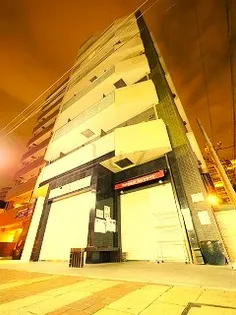 ラルジュメーア【4階】の外観