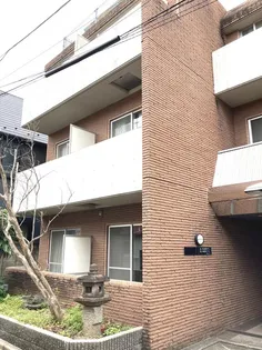レミントンプラザ【1階】の外観