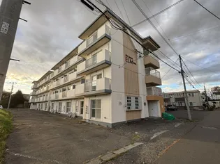 コーポエルム【4階】の外観