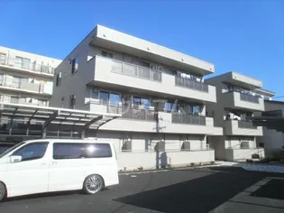 ロイヤルハイム【2階】の外観