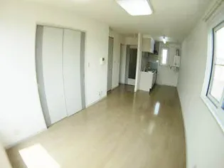 メゾンアマ-ニ【1階】の居間