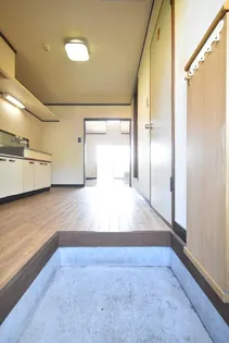 グリーンハイツKANOYA II【2階】の玄関