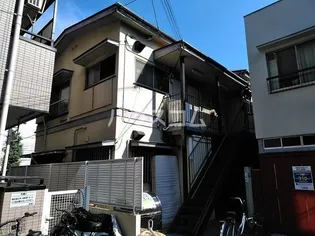 三恵荘【2階】の外観