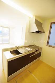 ヴィアソーレ A【1階】のキッチン