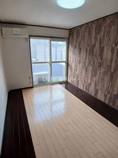 カルム・ラ・フォーレB棟【1階】の居間