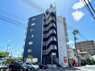 メゾン・タカ【3階】の外観