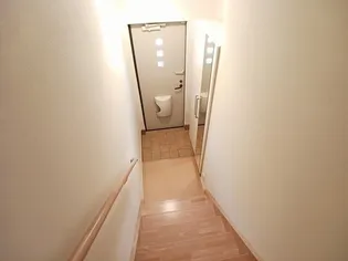 ピュア・フレイズ【2階】の玄関