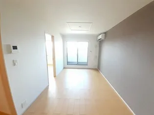 ピュア・フレイズ【2階】の居間