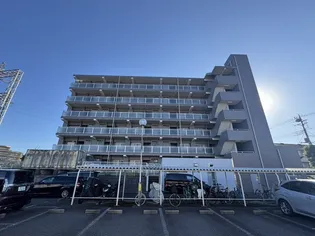 ファミール江田の画像