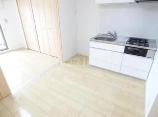 アミティエ 八潮【3階】の居間