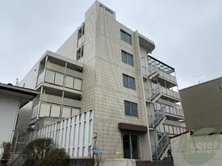 白い天守閣【1階】の外観