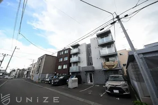 北海道札幌市豊平区平岸四条7【マンション】の外観