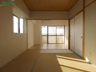 シャンピアスズキ【7階】の居間