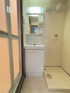 カレン照国【2階】の内装