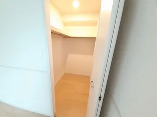 ベルエキップIII【2階】の内装