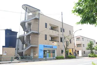 東京都狛江市中和泉1【マンション】の外観