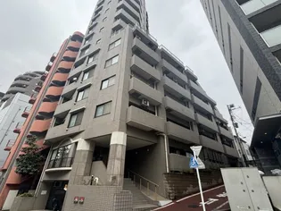 東京都新宿区西新宿4【マンション】の外観