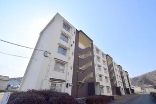 広島県三次市三良坂町三良坂【マンション】の外観