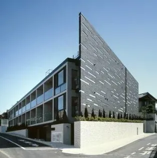 東京都品川区上大崎2【マンション】の外観