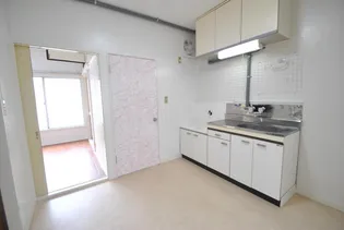 南ハイツ【2階】の居間