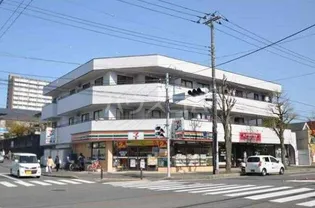 フォーレスト関の画像