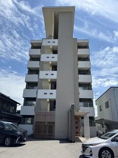 翠(すい)【3階】の外観