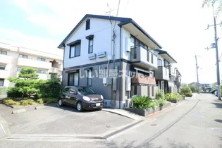 ベェルヴィジュール B棟【2階】の外観