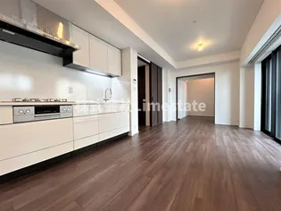 グランリビオ表参道【8階】の居間