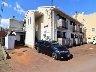 新潟県長岡市学校町3【アパート】の外観