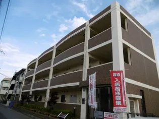 セイバリー尼崎【2階】の外観