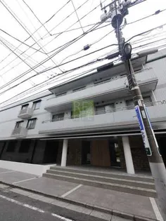 カルパティア市ヶ谷【3階】の外観