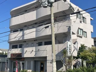 メゾン・ド・シャンノ-ル【2階】の外観